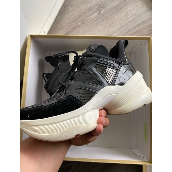 MK Olympia Trainer Shoes - Picture 10 of 12